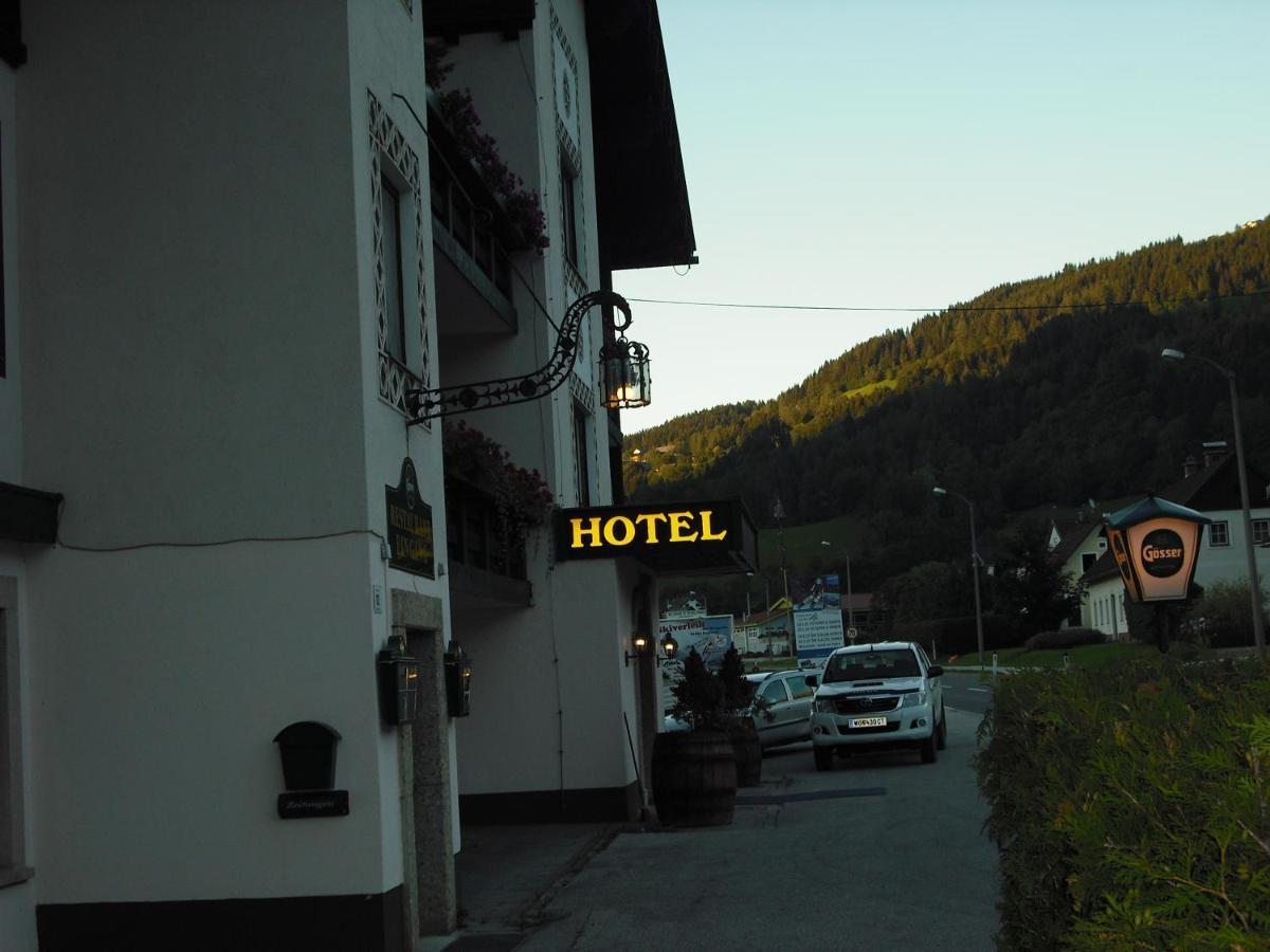 ספיטל אם פיהרן Hotel Garni Botenwirt מראה חיצוני תמונה