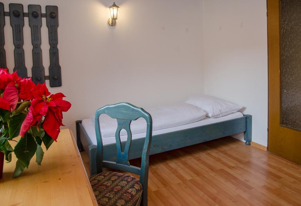 ספיטל אם פיהרן Hotel Garni Botenwirt חדר תמונה