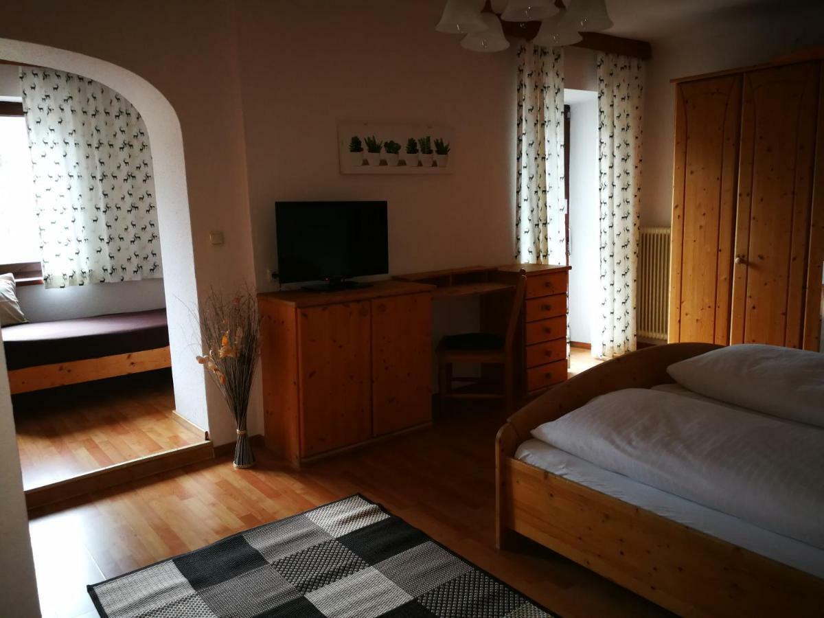 ספיטל אם פיהרן Hotel Garni Botenwirt מראה חיצוני תמונה